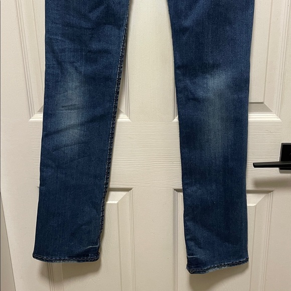 True Religion |Cora |Mid Rise |Straight |Black Label |Blue Denim |Jeans |Size 29 - Picture 11 of 16